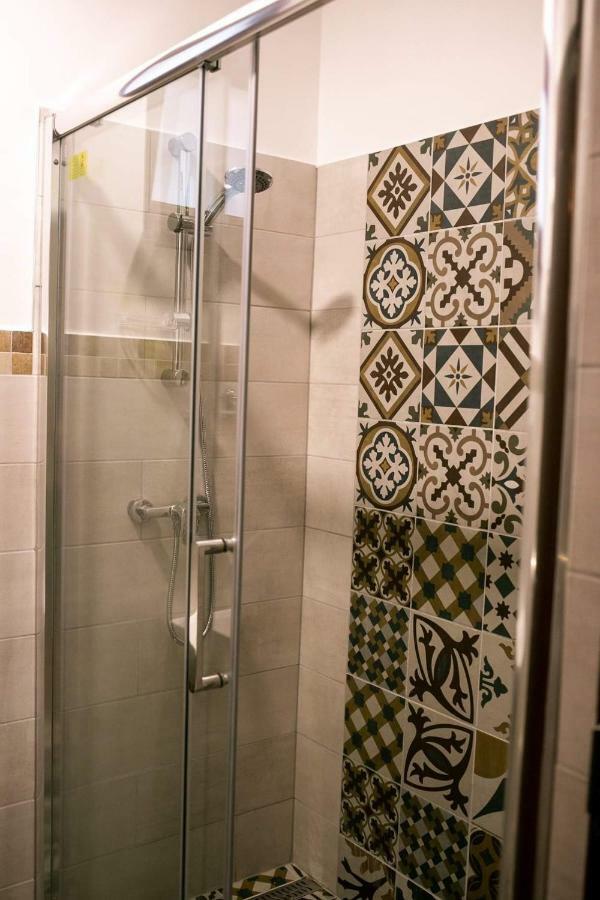 Casa Claudia Hotel Sangeorgiu de Padure Bagian luar foto